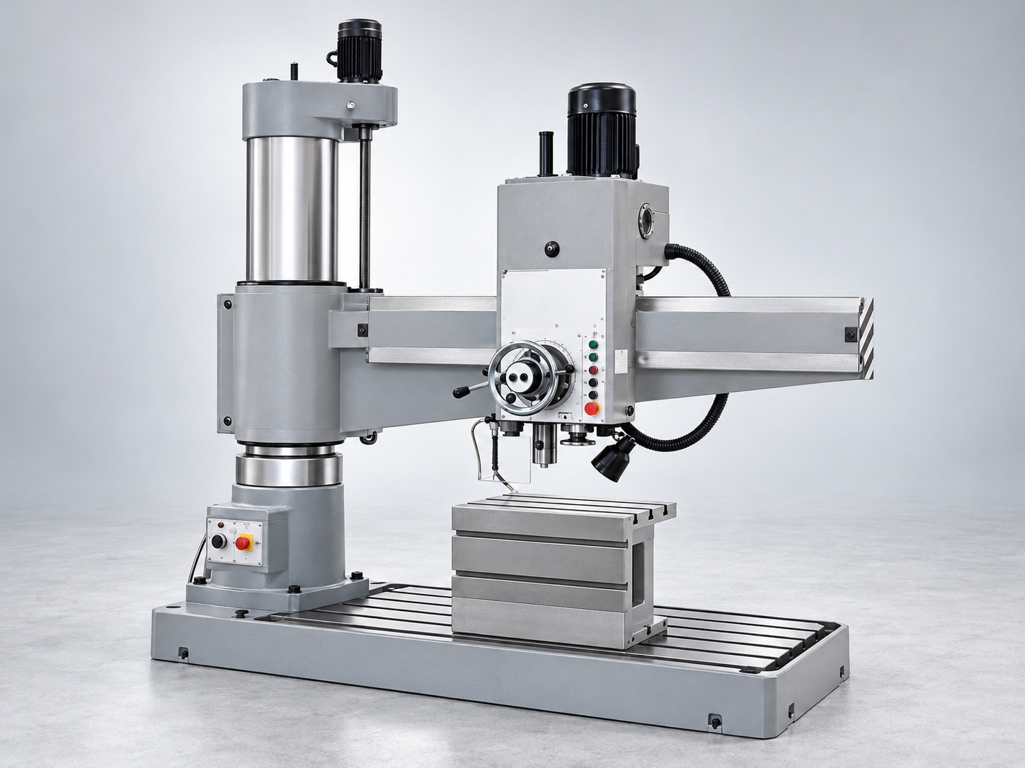 Imagem ilustrativa de Furadeira radial hidráulica, gerada com base no catálogo WMTCNC